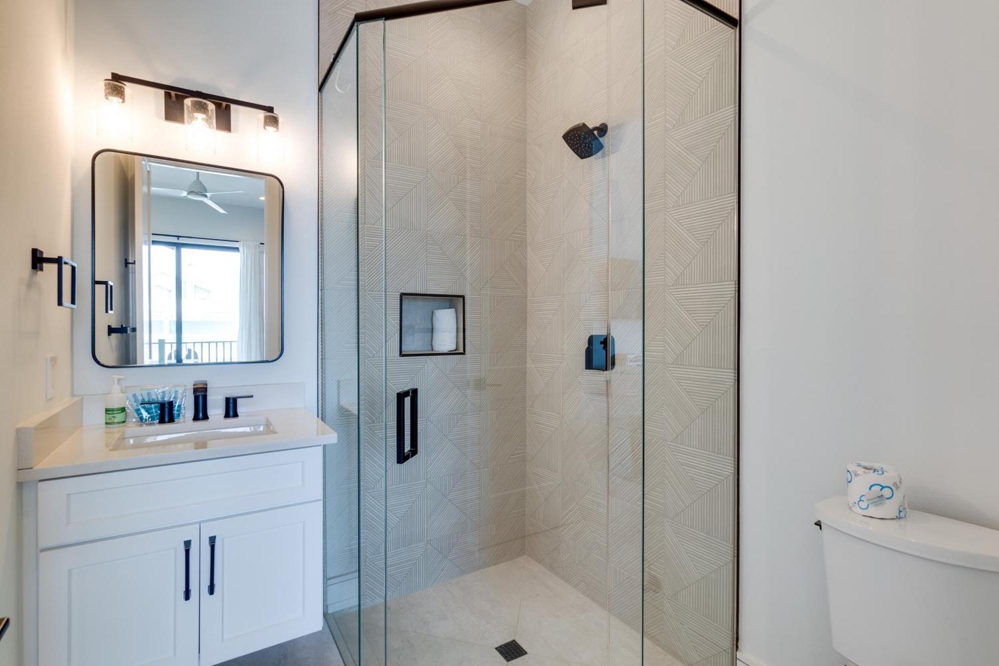 Swanky Bubbles, 9 Beds, 11 Bathrooms, Pet-Friendly With A Rooftop Deck And Steps Away To The Beach! Holmes Beach Εξωτερικό φωτογραφία