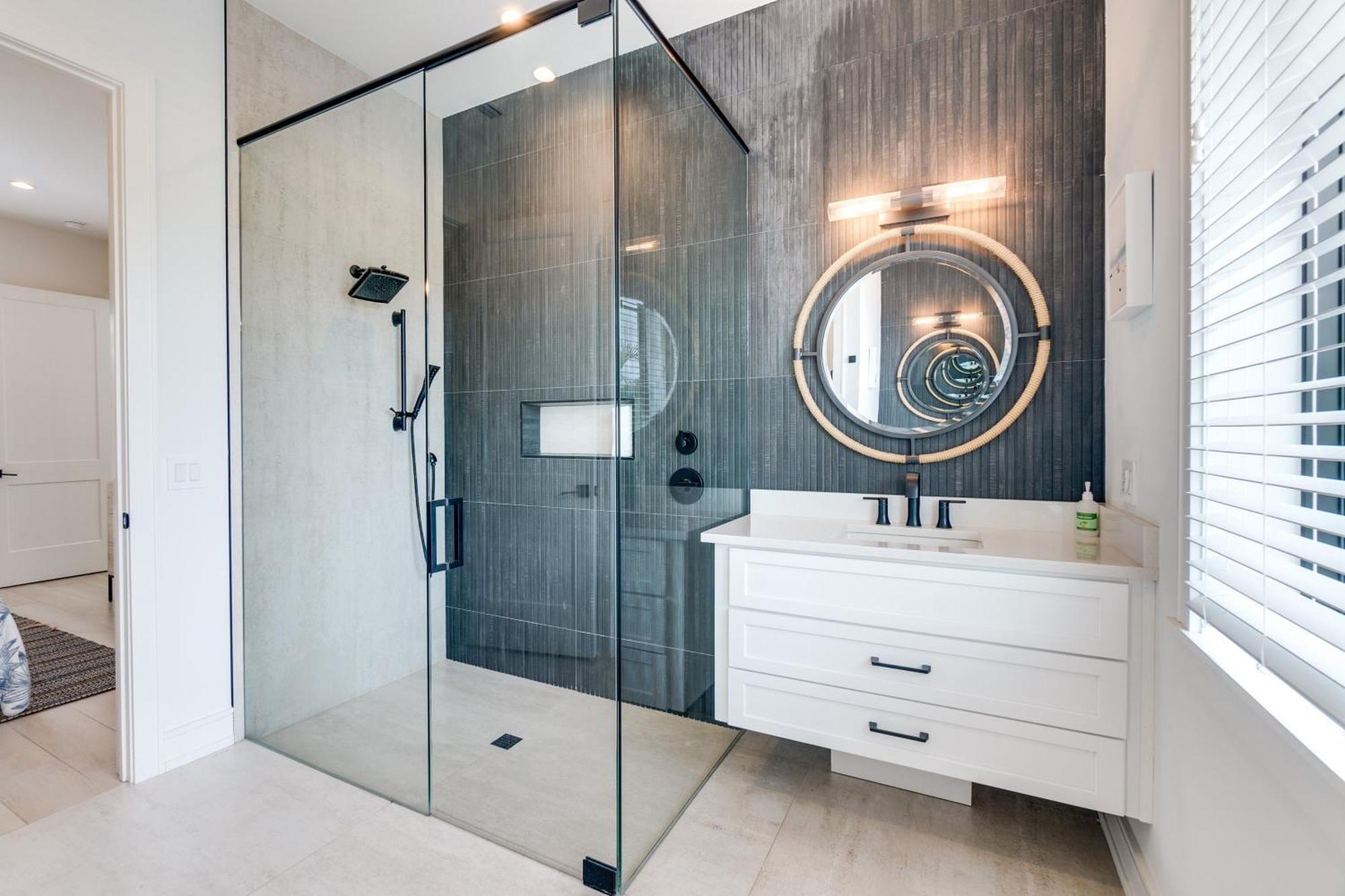 Swanky Bubbles, 9 Beds, 11 Bathrooms, Pet-Friendly With A Rooftop Deck And Steps Away To The Beach! Holmes Beach Εξωτερικό φωτογραφία